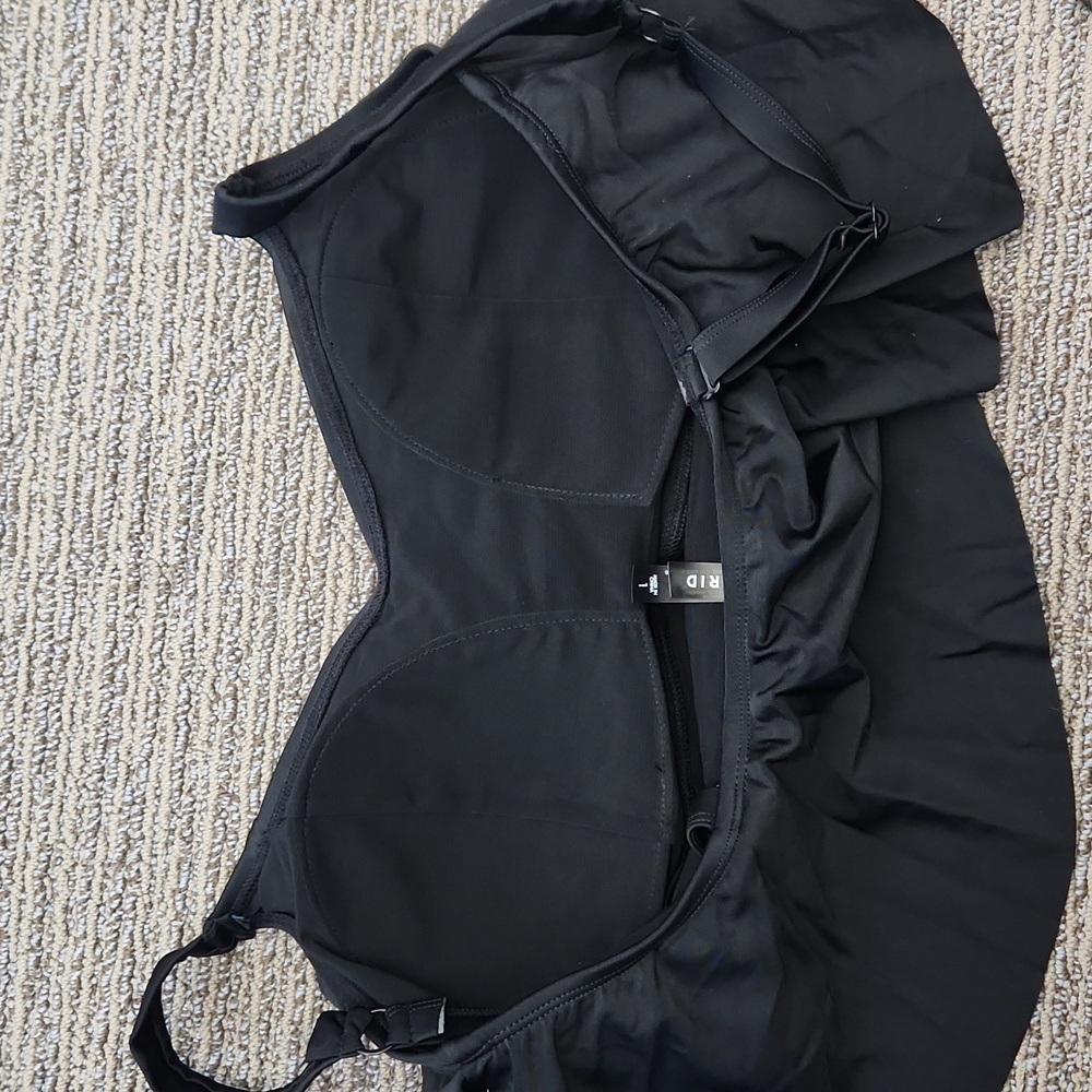 Torrid Flounce Bikini Top Size 1X - Picture 11 of 13